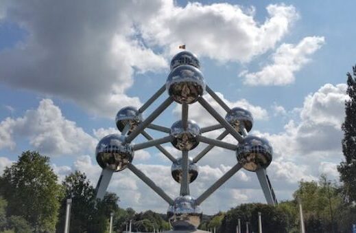 Belgique Dialogfeed révolutionne le Web avec les réseaux sociaux