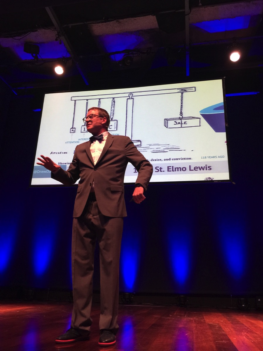 Marques de contenu : Andrew Davis