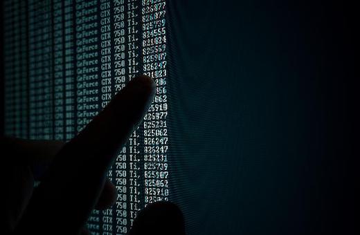 L’informatique raisonnée en opposition au "gâchis" des grands-projets