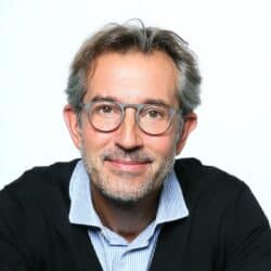 Symétrie des attentions