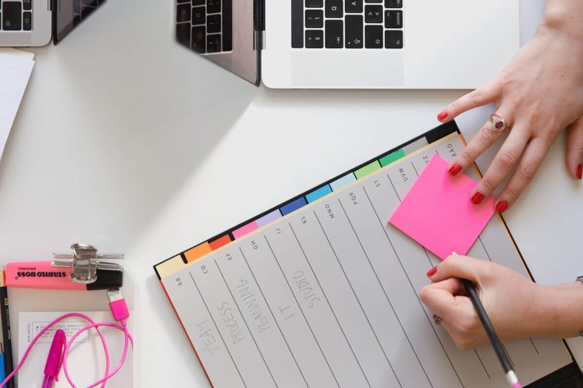 Web design and user experience: simple is beautiful